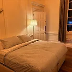 London\'S Finest Studio