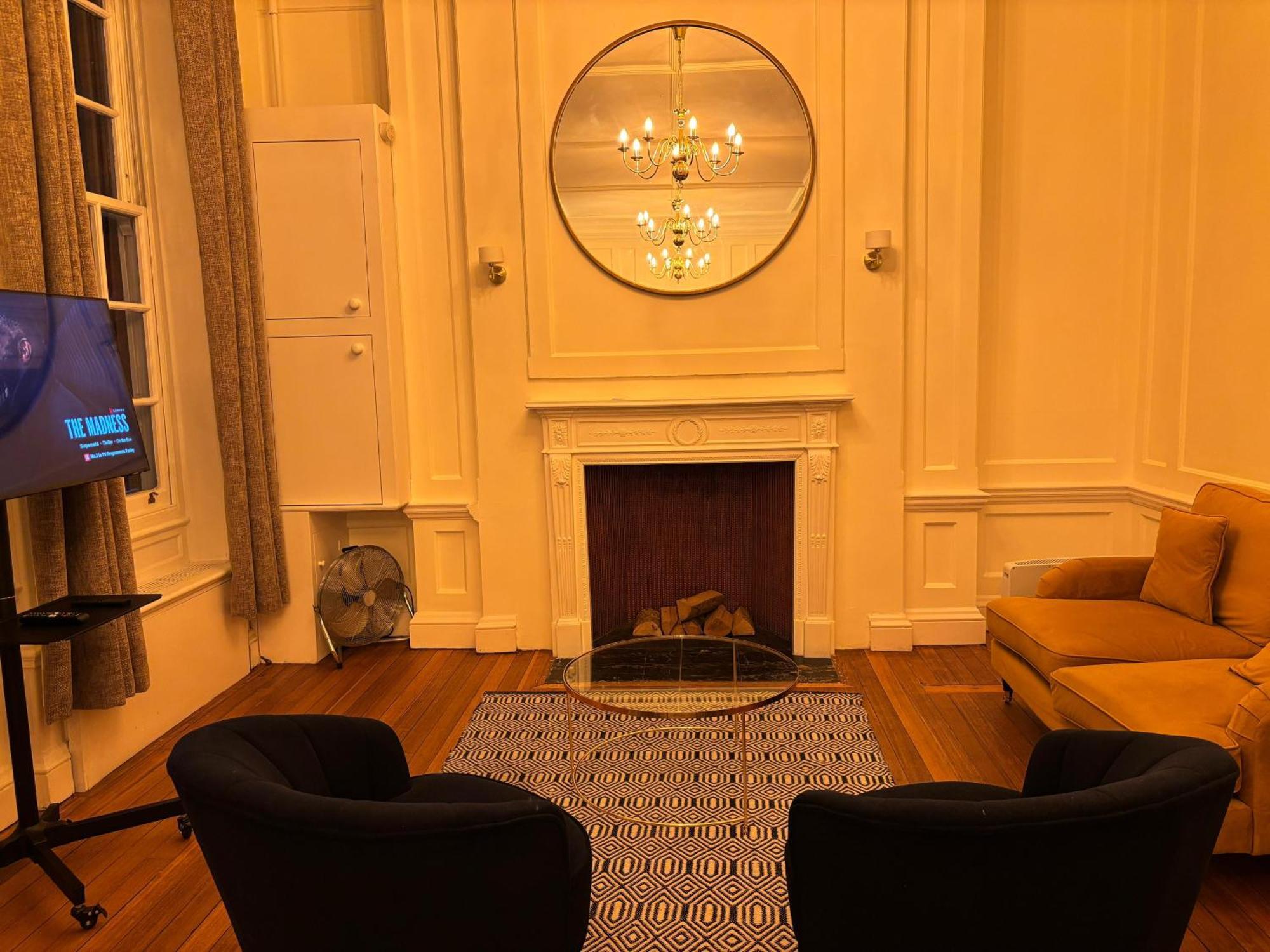 London's Finest Apartment *